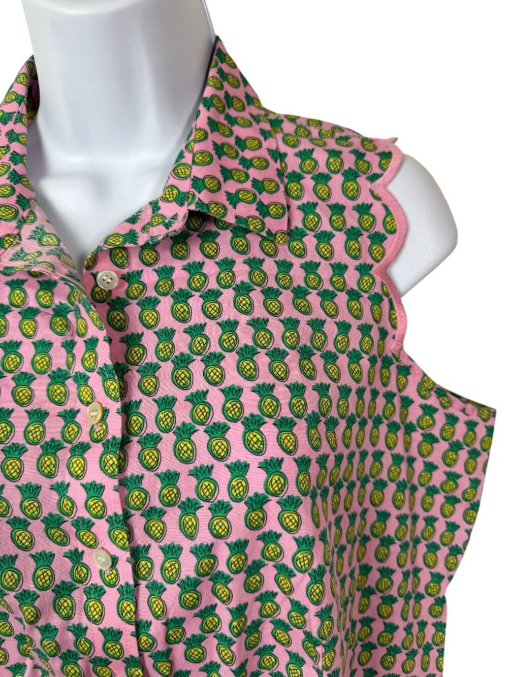 Talbots Sleeveless Pink Green Pineapple Novelty Scalloped Top Medium Button Up